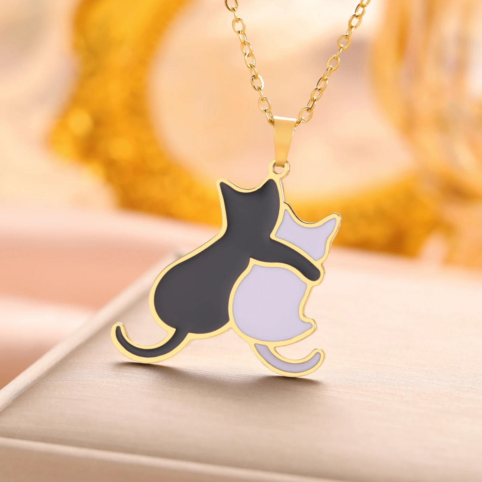 Stainless steel pet pendant necklace in steel color