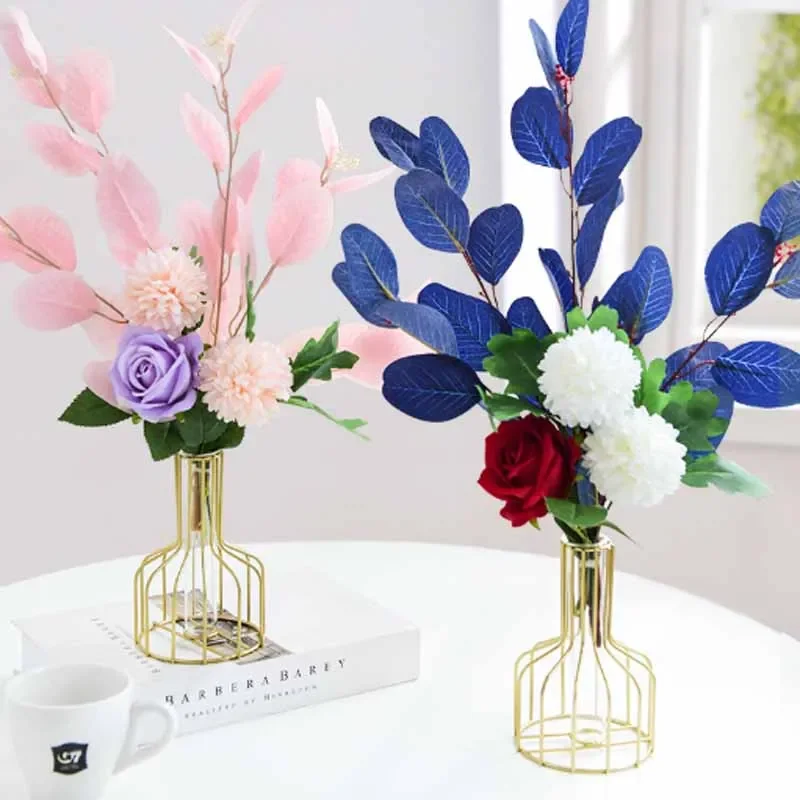 

Retro Iron Line Flowers Vase Home Party Decoration Metal Plant Holder Modern Nordic Styles Iron Vase Nordic Home Decoration