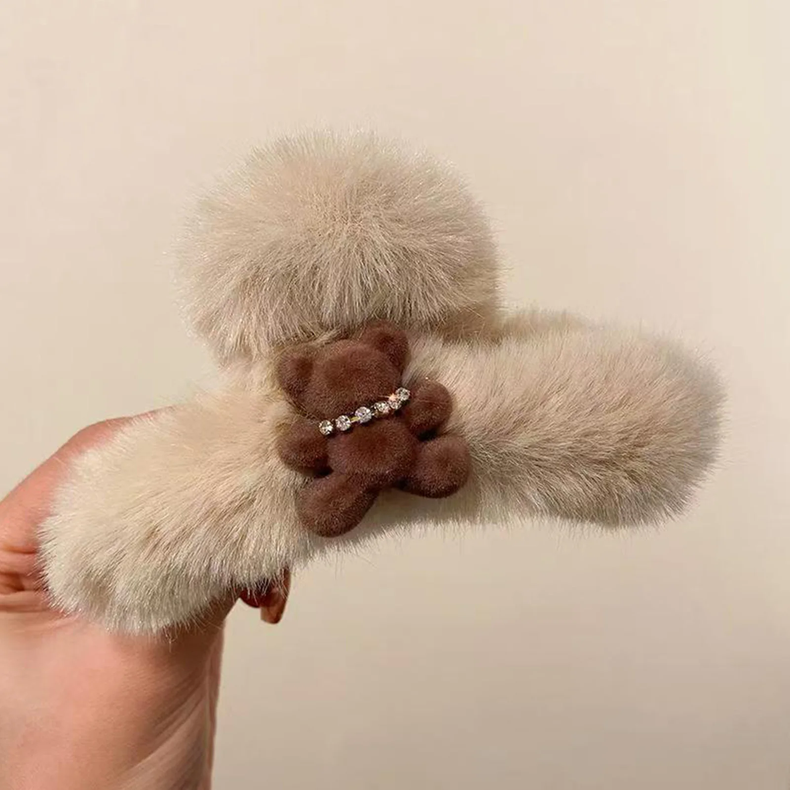 Große flauschige süße Bären-Haarklammer für Mädchen, Pferdeschwanzhalter, Hai-Clips, Herbst und Winter, Damen, Alltag, modischer Haarschmuck – Detail 5
