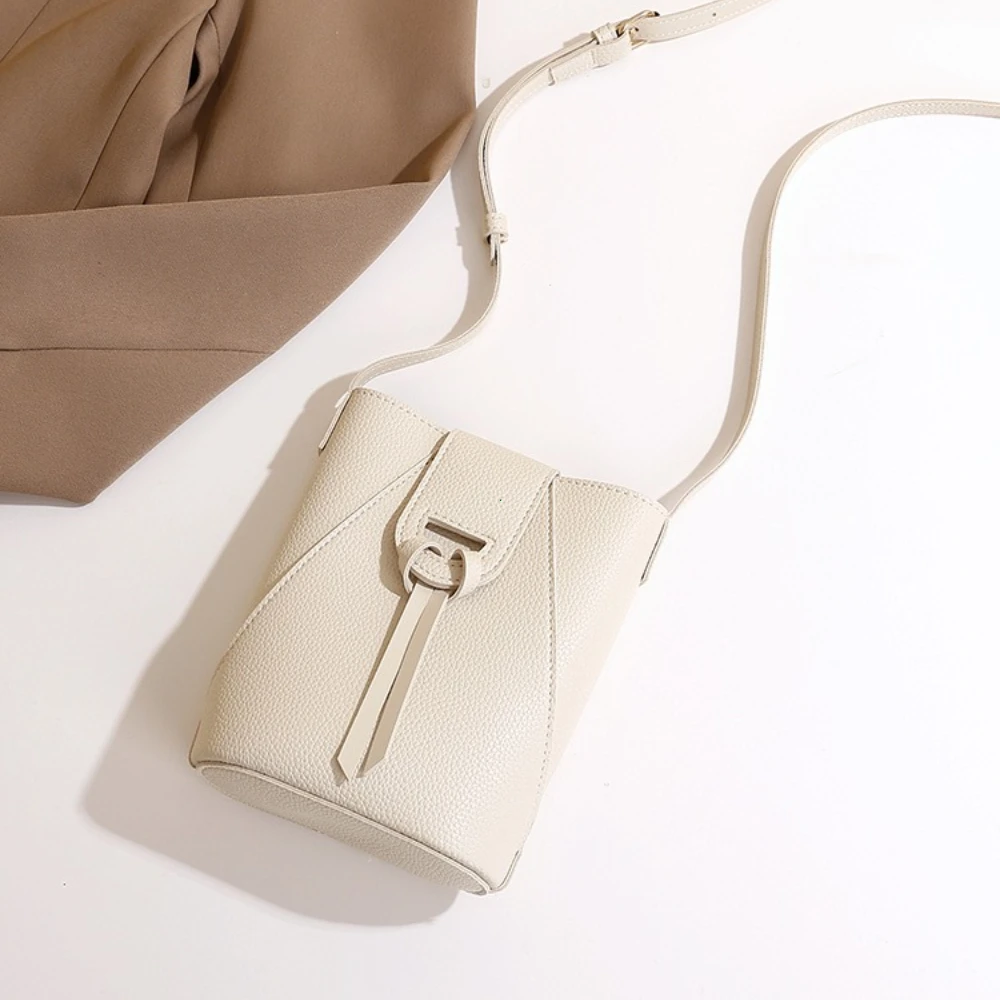 Hot Selling Women's Shoulder Bags Ladies' Soft Hasp PU Leather Handbag Large Capacity Crossbody Bags for Women Solid Phone Purse