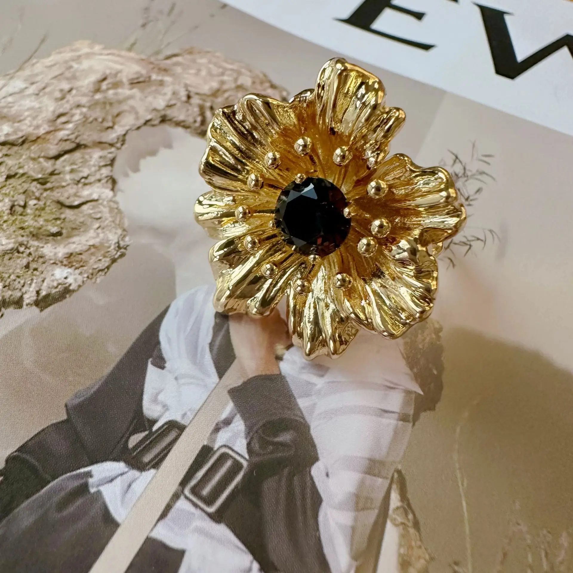 Handcarved Flower Set with Tea Treasure Open Ring for Women