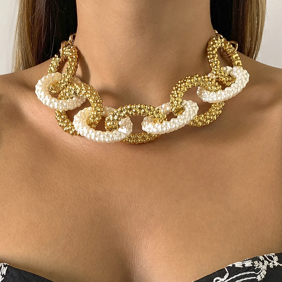 Punk Twist Thick Chunky Necklace for Women Big Fashion Exaggerated Gold Color Choker Clavicle Women's Neck Chain Ladies Jewelry |