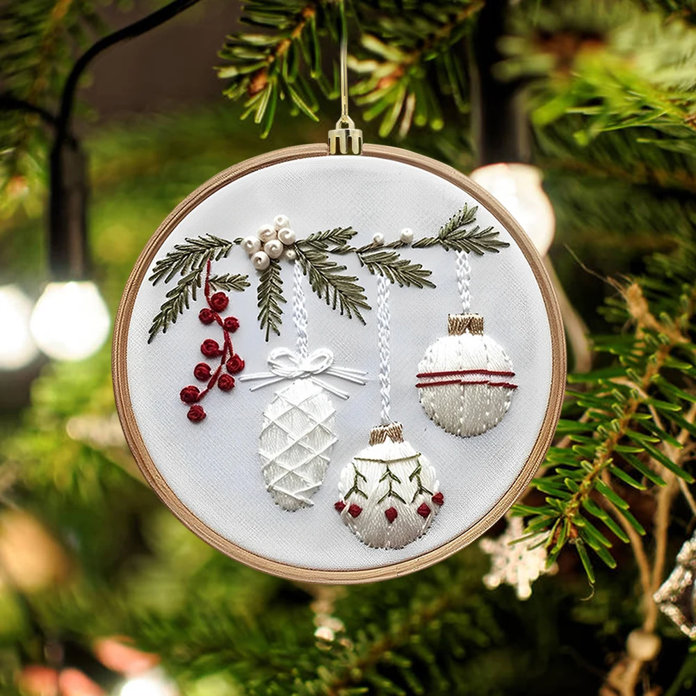 20cm/15cm Christmas Embroidery Starter Kits Cross Stitch Set with Hoop Cloth Threads DIY Embroidery Kit for Beginners Adults Kid