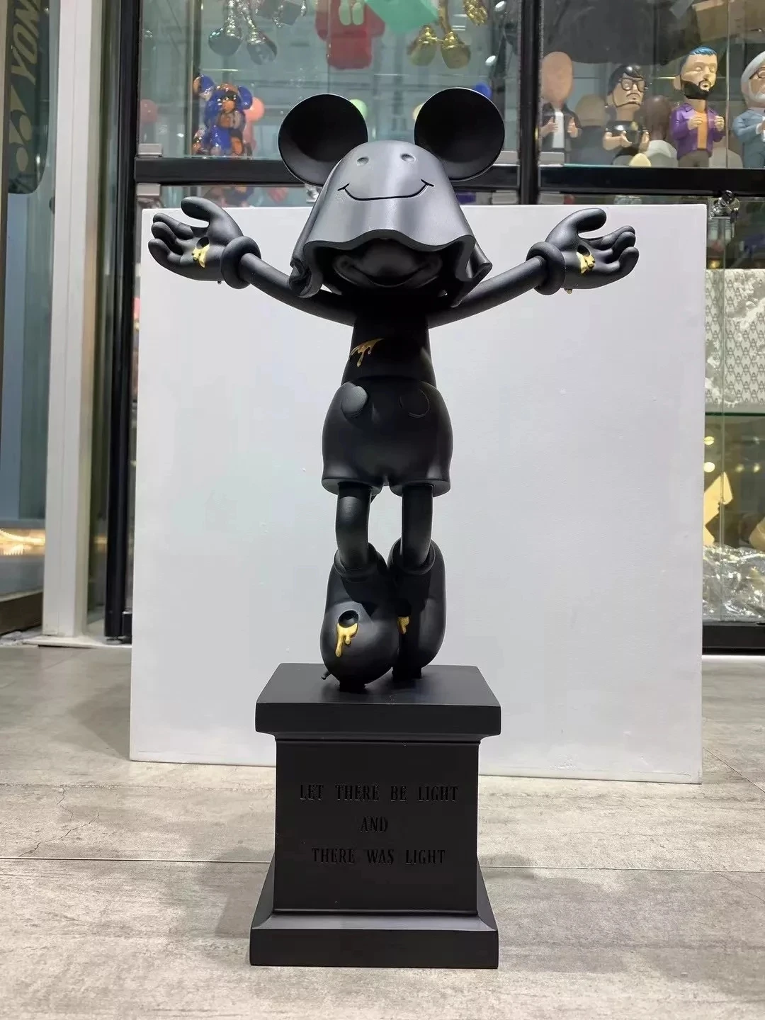 

Room Decor Black Cross Ghost Mouse Passionate Standing Statue Tombstone Mouse Ornaments Home Decoration Figure Christmas Gifts