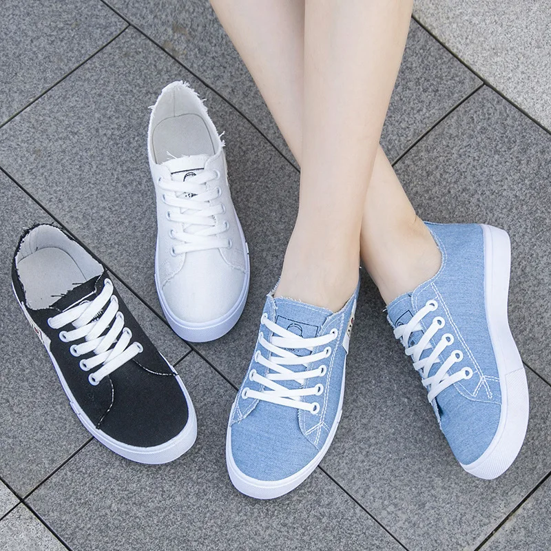 Women Fashion Skateboard Shoes Breathable Low Top Sneakers Casual Board Shoes Sports Trainers Plus Size Walking Tennis Shoes 1