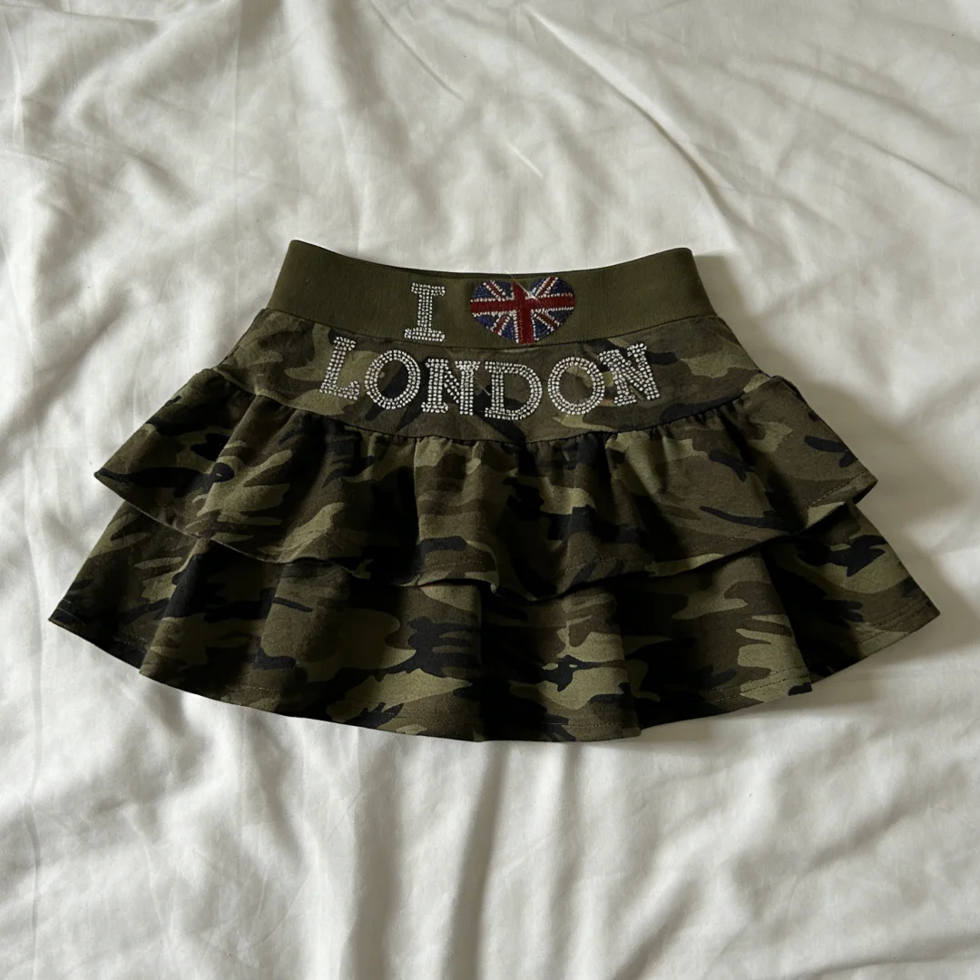 Women's Casual Daily Fashion Green Embellished Camo Print Rhinestone Detail High Waist Tiered Ruffle Fitted Mini Skirt 2026 3