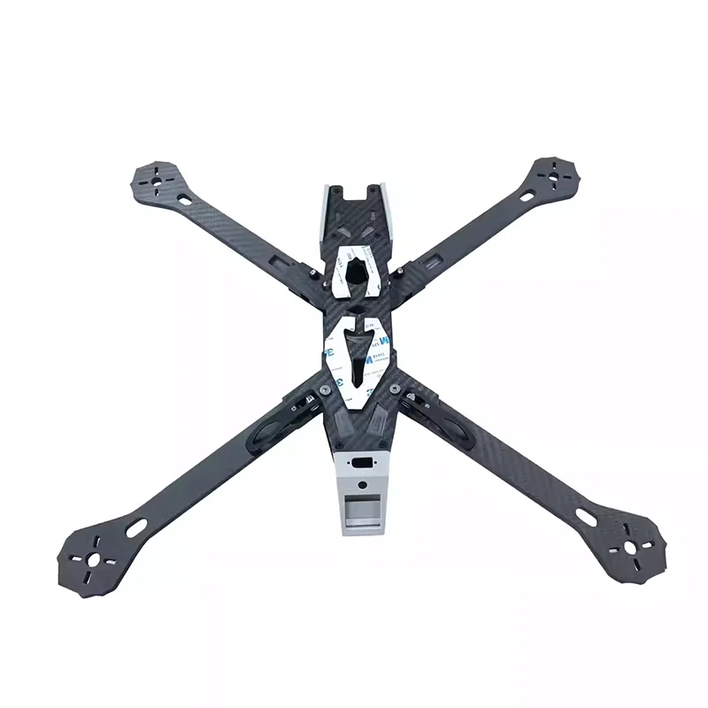 Cadre de drone FPV en fibre de carbone pliable, vue latérale avec bras repliés.