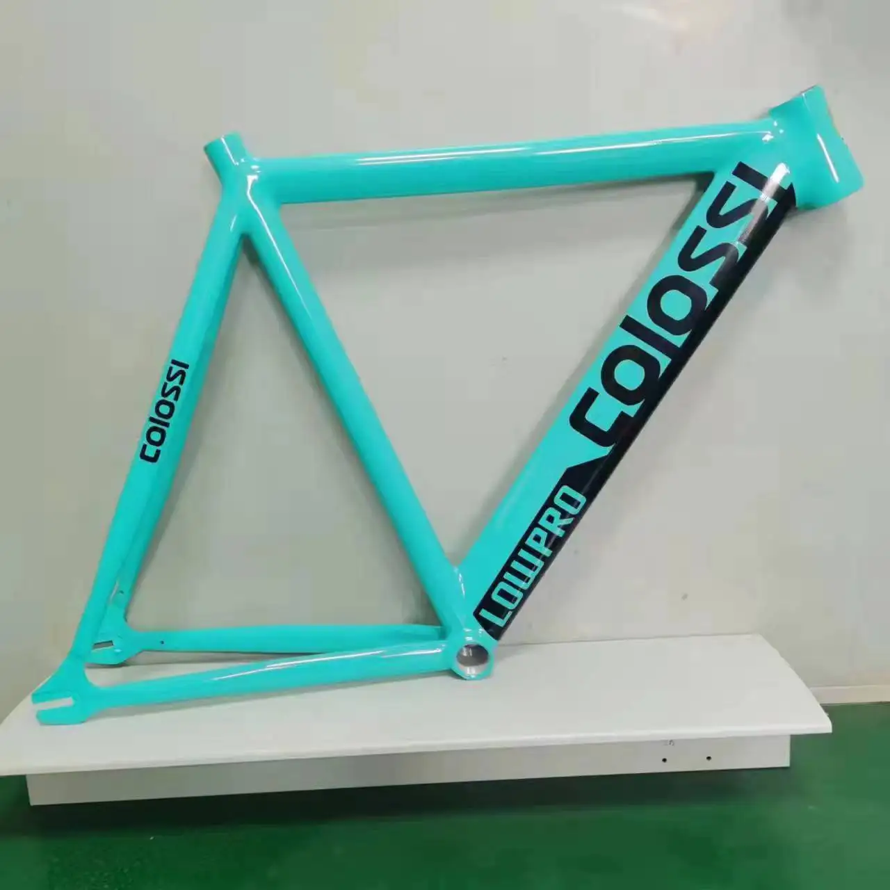 Colossi Fixed Gear Bike Muscula Aluminum Frame Carbon Fork