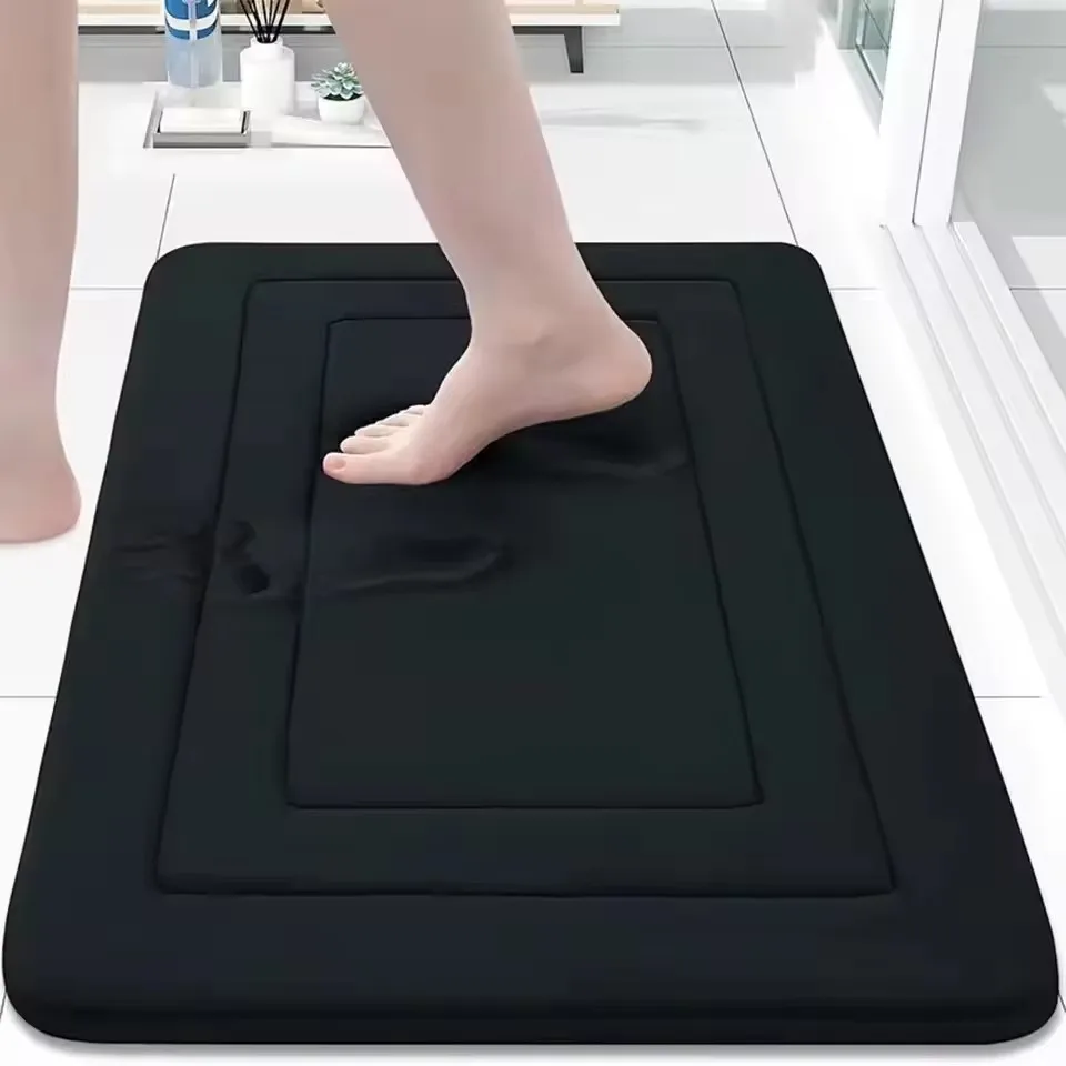 Luxurious Quick-Dry Non-Slip Bathroom Floor Mat in Plush Flannel Fabric