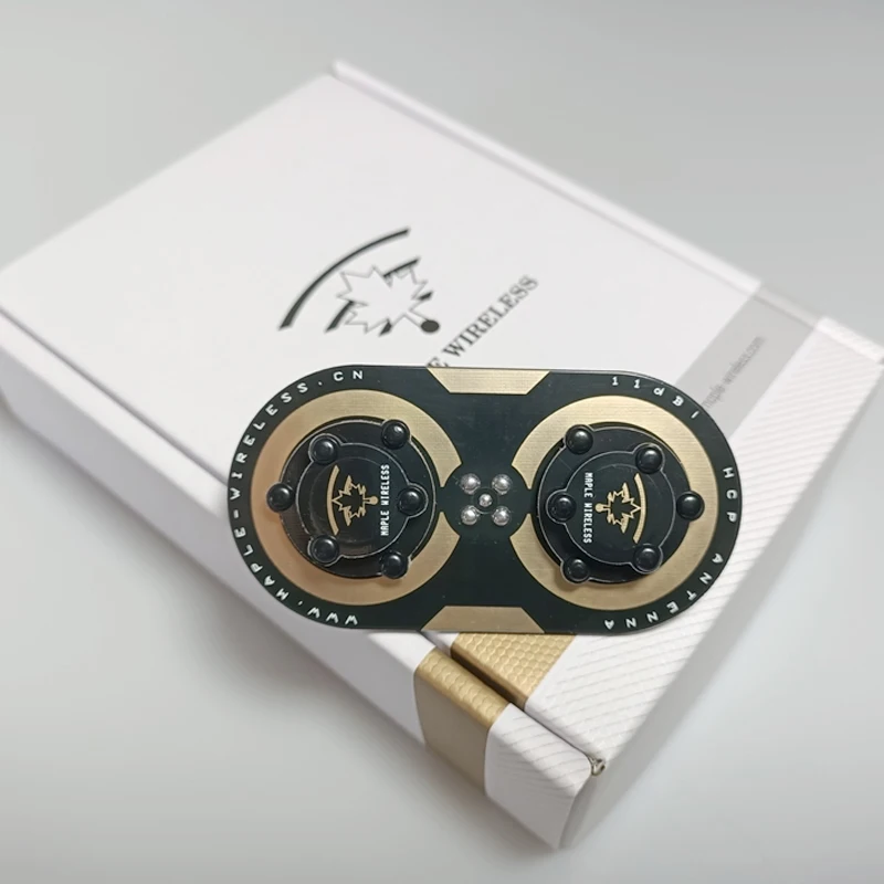 Description Picture 4 of itemMaple Wireless Antenna 11dBi 5.8GHz SMA Circular Polarized FPV Antenna KIT Fatshark SKYZONE Monitor RC FPV Goggles Original