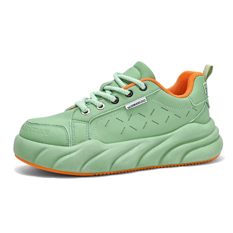 thumbnail image 1 of Zapatos casuales de cuero estilo espacial de Hong Kong populares para hombres en otoño e invierno, zapatillas de deporte para hombres, zapatillas para hombre, 1 of 4