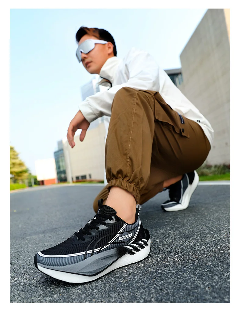 Men and Women Sports Running Sneakers - Uniqwear