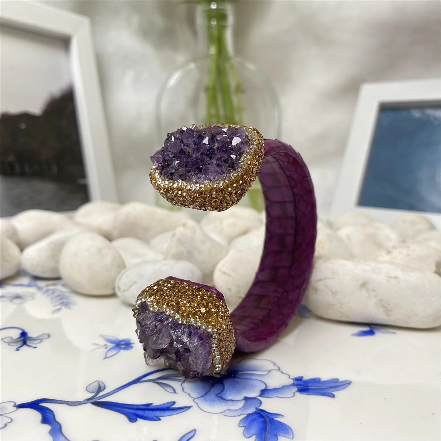 Natural Amethyst Leather Bracelet Ladies Adjustable High Sense Fashion Versatile Exaggerated Exaggerated Jewelry