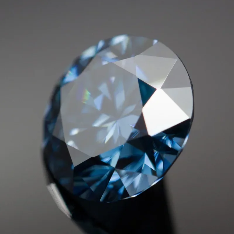 

Mosanta Laboratory To Diamond Royal Blue Premium Gemstones of The Highest Quality Through A Moissanite