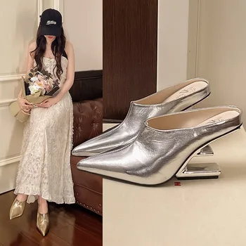 Slippers Women 2026 Summer New Trifle Platform Fashion Lazy People Wear Casual Slippers Outside