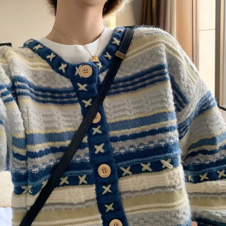 

2024 Autumn Vintage Cardigan Sweater Blue Long Sleeve Sweater Coat V-neck Casual Knitted Jumpers Womens Korean Style Clothes
