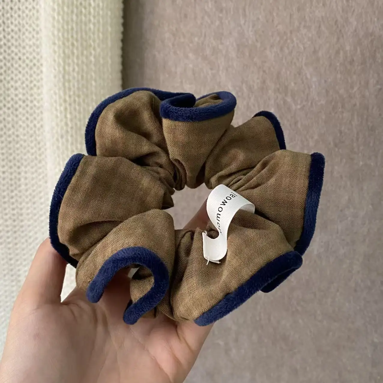 1PC Brown Blue Velvet Trim Scrunchie Vintage Checkered Fabric Hair Tie Soft Elastic Hair Accessory For Women Girls Daily Casual