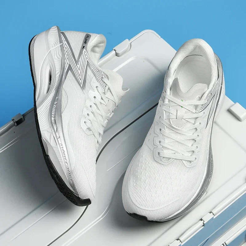 High quality Sports Comfortable Anti-slip Carbon Plate Light Fashion Sneakers Women Men Casual Jogging Running Shoes 5