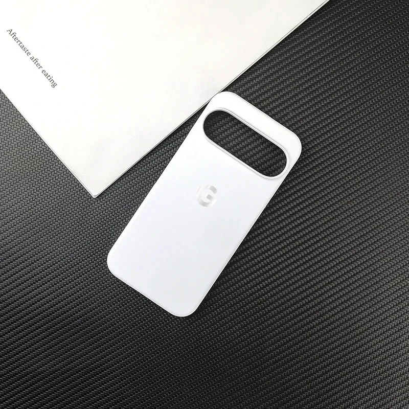 Vibrant Frosted Matte Slim Phone Case with Smooth-Touch Anti-Drop Protection