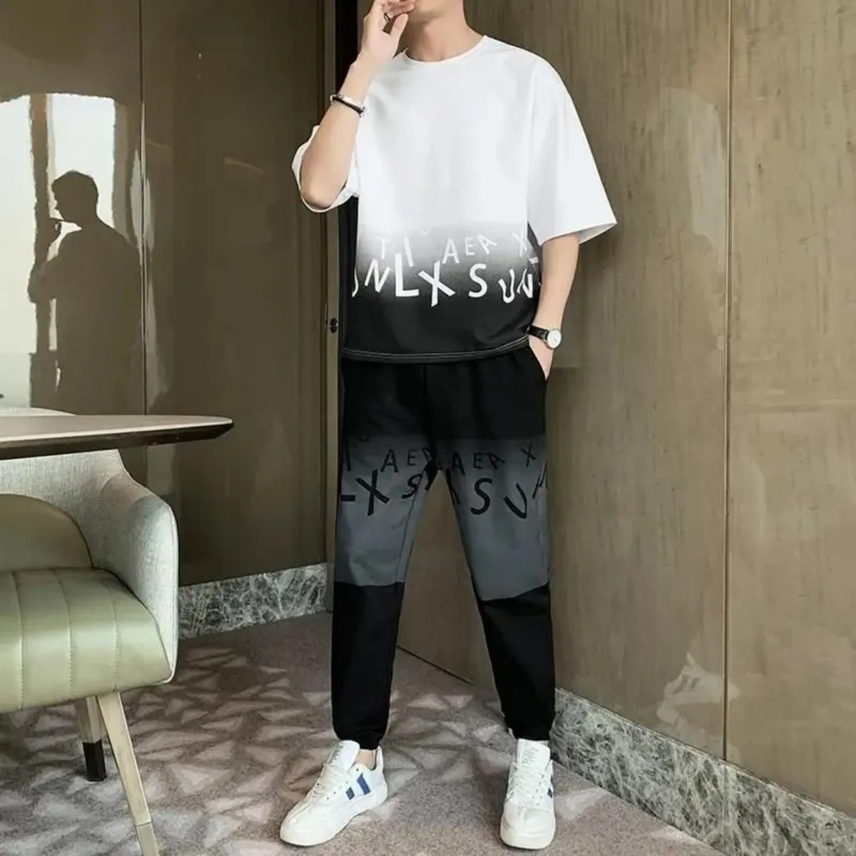 Summer men's gradient letter print pattern breathable round neck T-shirt pants set outdoor casual two-piece set S2a28e2439cdf409ba5e4642f234d2e7cc