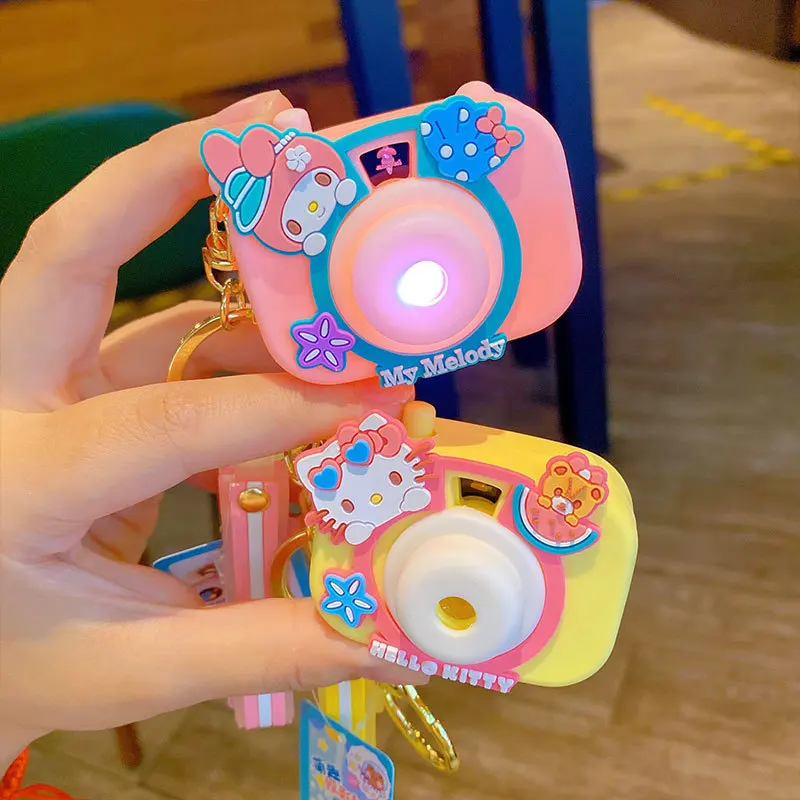 Key chain Sanrio Hello Kitty Cinnamoroll My Melody Kuromi Key Chain Projection Keyring Schoolbag Pendant