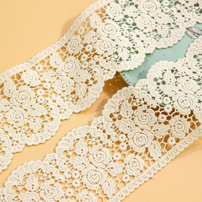 2 Yards Heißer Verkauf Beige Baumwolle Spitze Trimmen Stoff Venedig Blume Phantasie Spitze Patch Trim Band Spitze DIY Zubehör – Detail 1