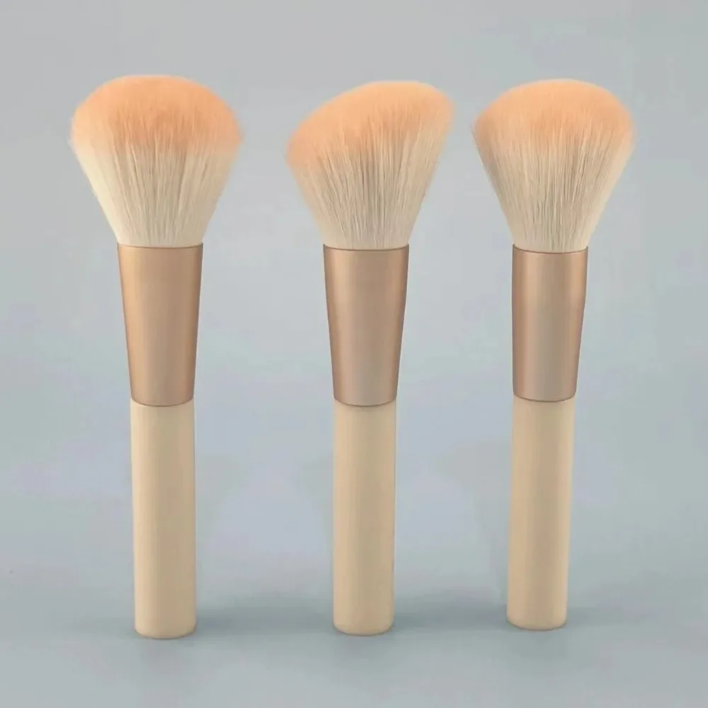 

Large Portable Short Style Loose Powder Grooming Brush Makeup Tool Fiber Silk Makeup Brush Powder Blusher Brush