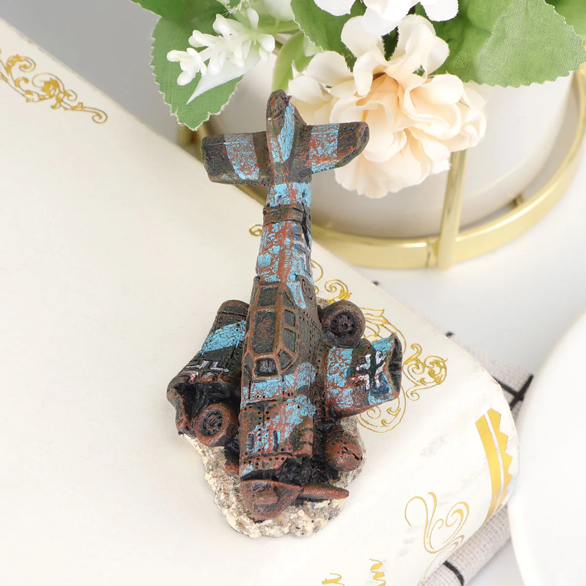 Aquarium Decorations Plane Tank Ornament Sunken Decoration Resin Decor Shipwreck Wreck Ship Carwreck Artificial Ruins Betta Boat