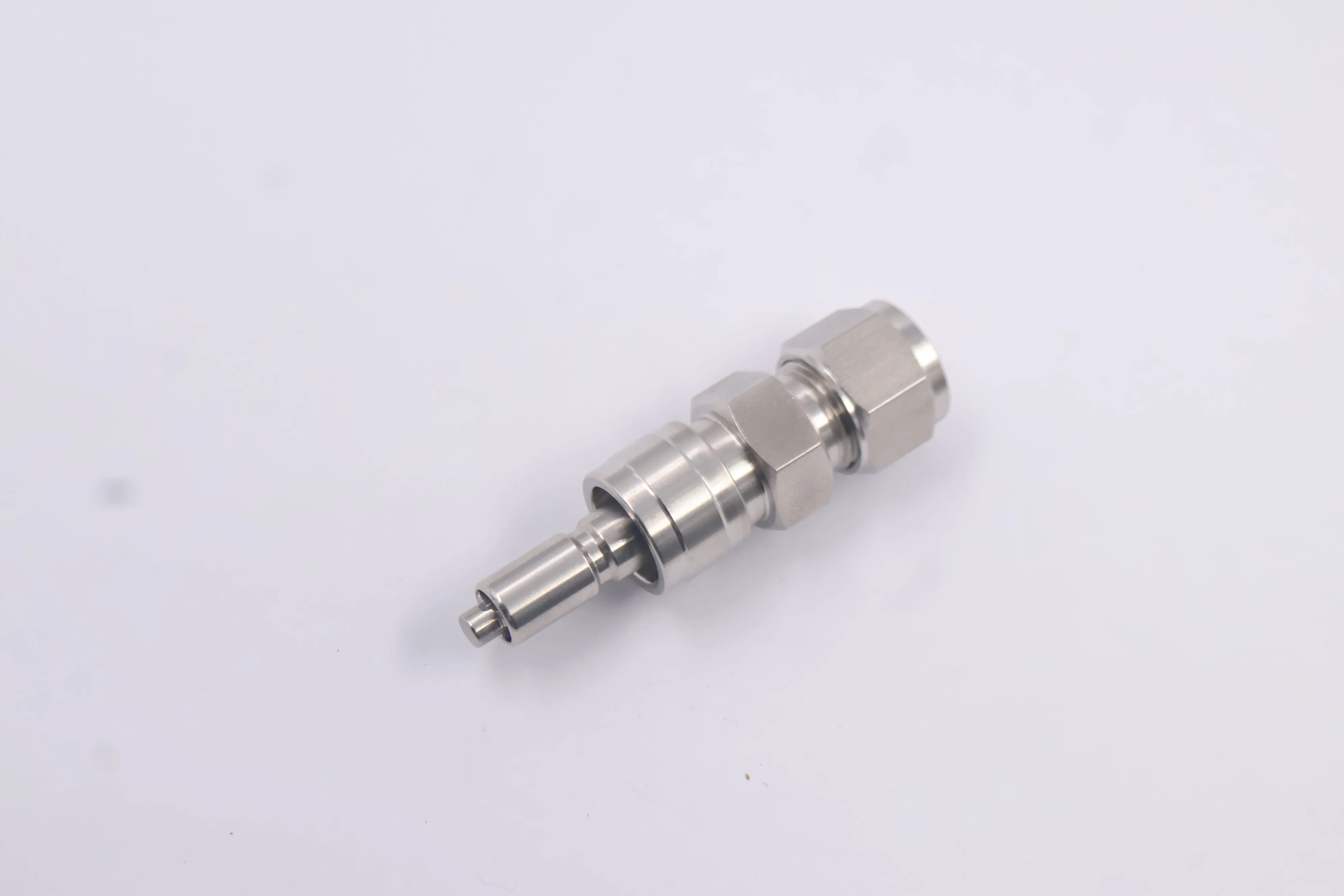 SS-QC4-D-6M0,Stainless Steel Instrumentation Quick Connect Stem with Valve,0.2 Cv,6mm Tube Fitting,Can Combination with Swagelok