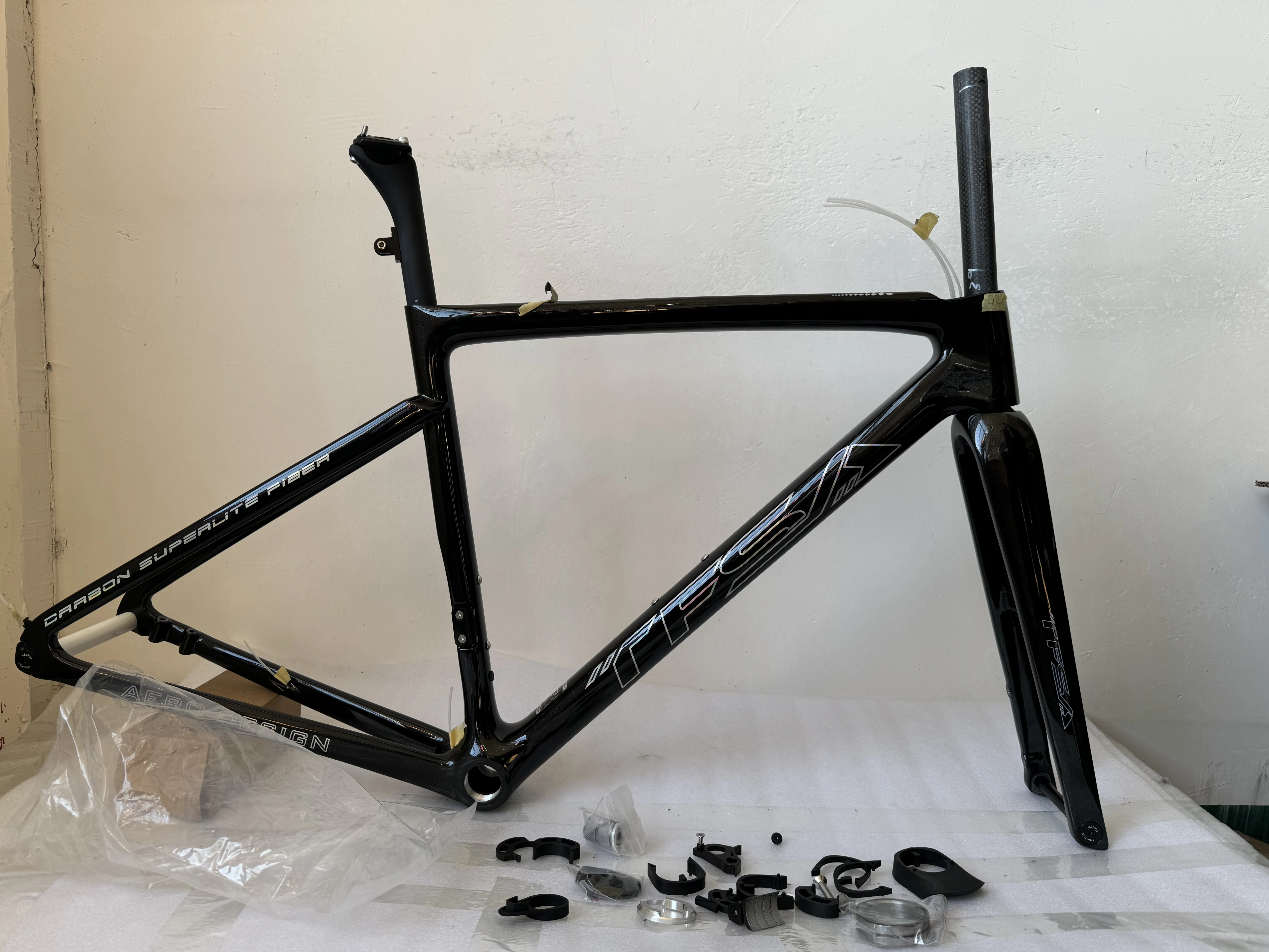 Tfsa-カーボンファイバーロードバイクフレーム,ディスクブレーキ