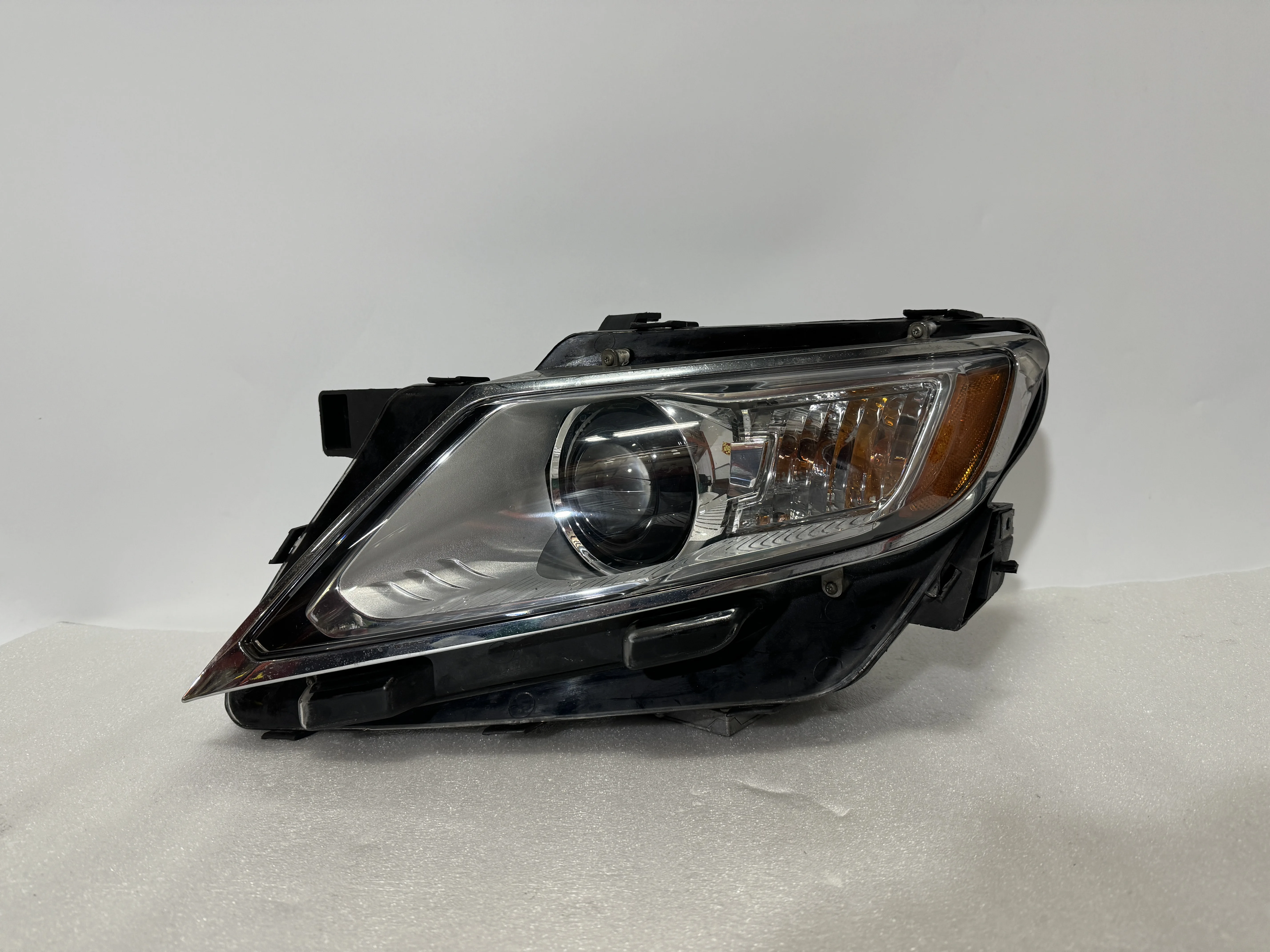 

Fit for Lincoln MKX Headlight 2010-2013 Xenon Headlamps Plug And Play Upgrade And Modification Front Headlight Half Assembly