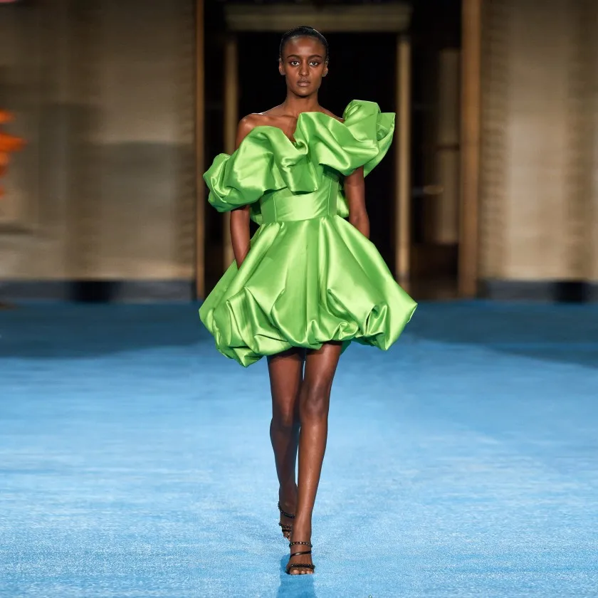 

Модные Зеленые Короткие платья для выпускного вечера для женщин, плиссированное атласное вечернее платье с оборками, Женская Коктейльная мини-юбка, платья