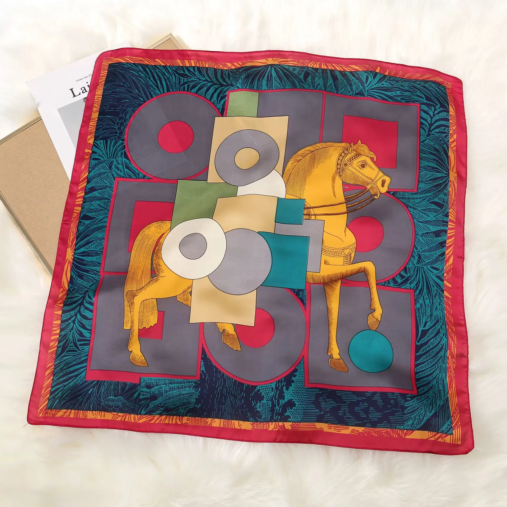 

Новый роскошный бренд 2023 Модный женский шарф с принтом лошади квадратные шелковые шарфы бандана повязка для волос шейный платок 70*70 см