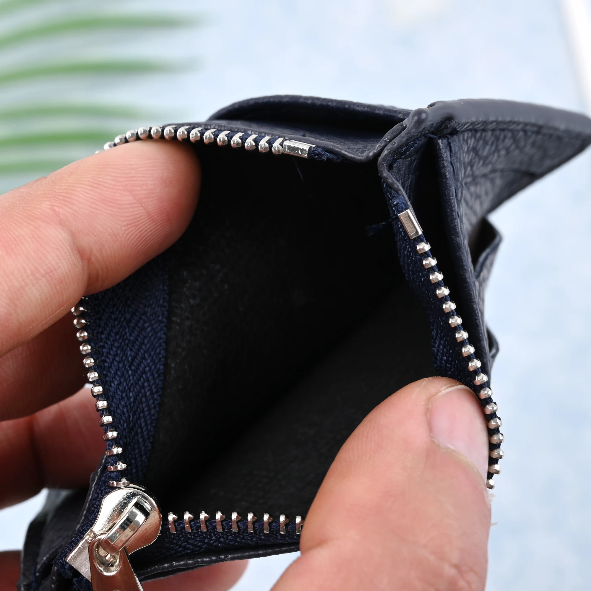 Mini Zipper Card Bag Slim ID Bank Purse Wallet Credit Organizer Portable Small Slim Ultra-thin Short Purse for Men Black 2024