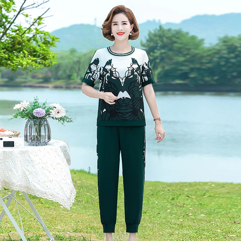 

2022 Women Mother Summer Suit Short-sleeved Sportswear Tops middle-aged Casual Two-piece Pants Suits Female 5XL