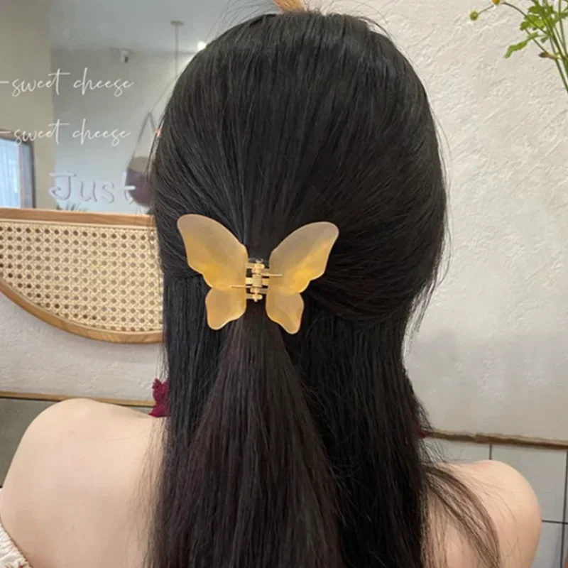 

Butterfly Hair Clip Women Girls Matte Hair Clips Claw Crab Barrette Solid Sweet Simple Hair Clamps Hair Accessories New