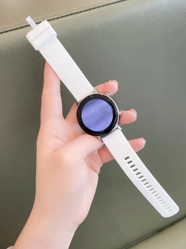 Premium Silicone Watch Band - Stylish Replacement Strap for Multi-Brand Smartwatches