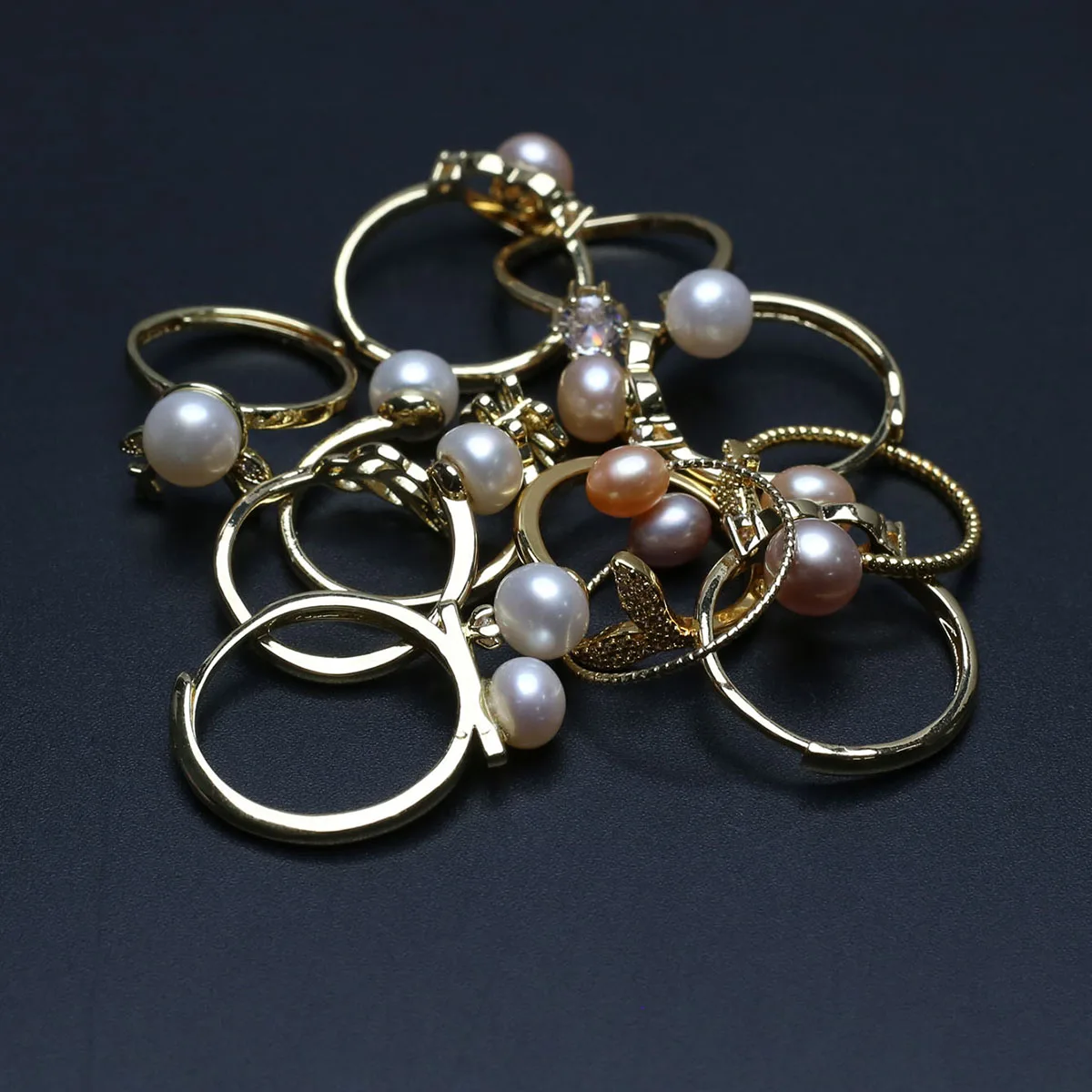 10PCS Wholesale Natural Freshwater Pearl Zinc Alloy Ring for Bridal Wedding, Engagement, and Proposal Ring Gifts