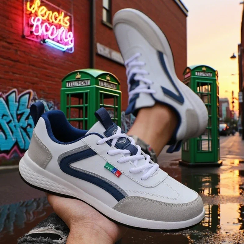 Fashionable Black Sports Shoes Men's 2025 Lace Up Casual Lightweight Breathable Flat Shoes Comfortable Men's Vulcanized Shoes