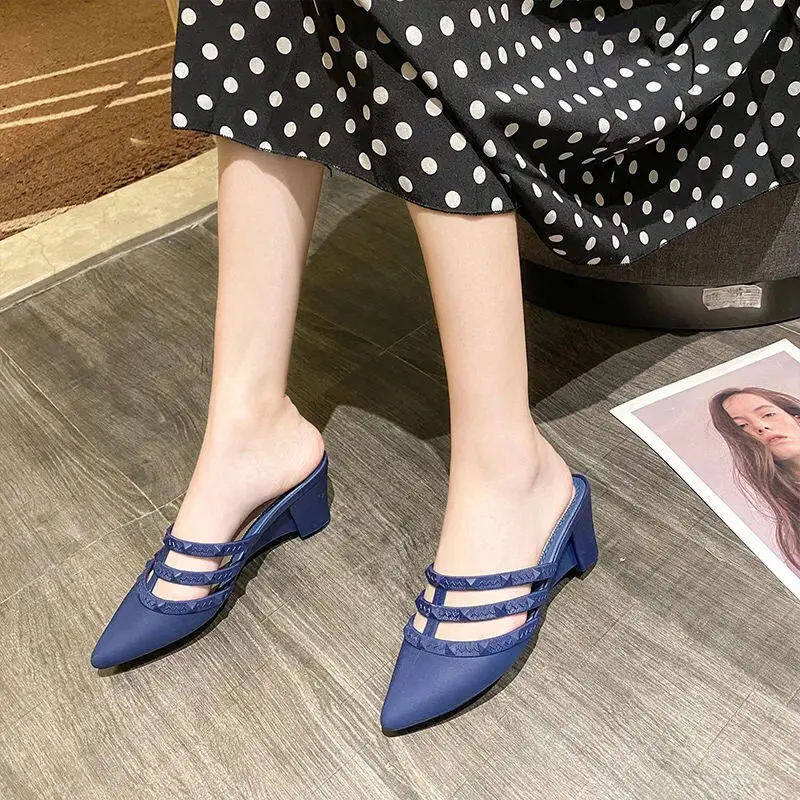 Pointed Toe Wedge Slippers Versatile Student Outer Wear Soft Sole Non-Slip Beach Shoes Fashion Half Slippers Zapatos De Mujer