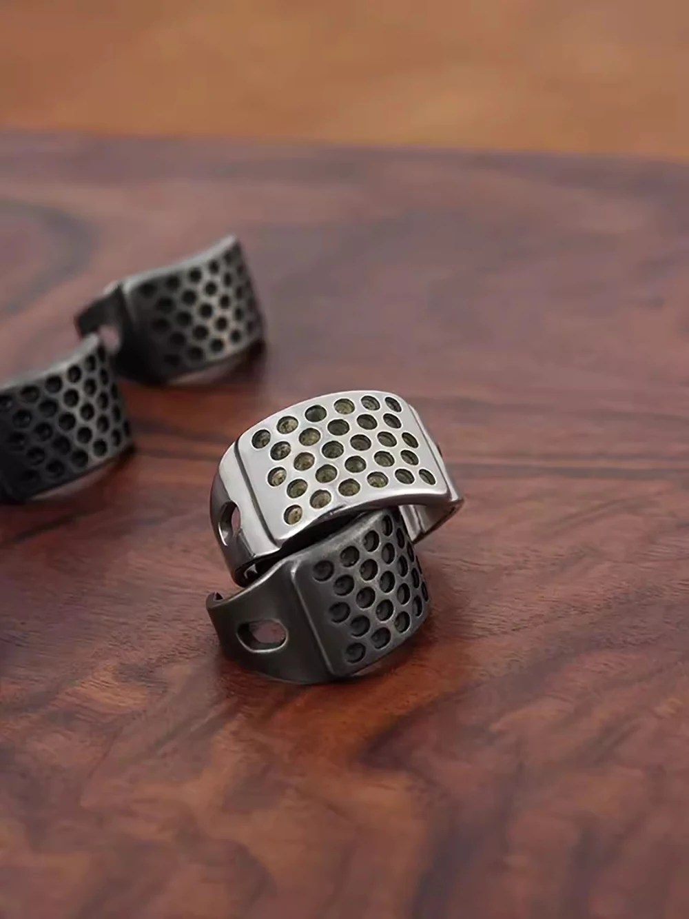 QIANYU Leather Sewing Thimble Thickened High Hard 420 Stainless Steel Thimble Finger Set 19/20/22MM Handmade Leathercraft Tools