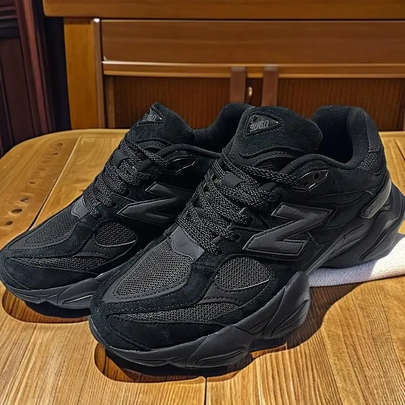 أحذية صغيرة متعددة الاستخدامات ونعال سميكة وأحذية...