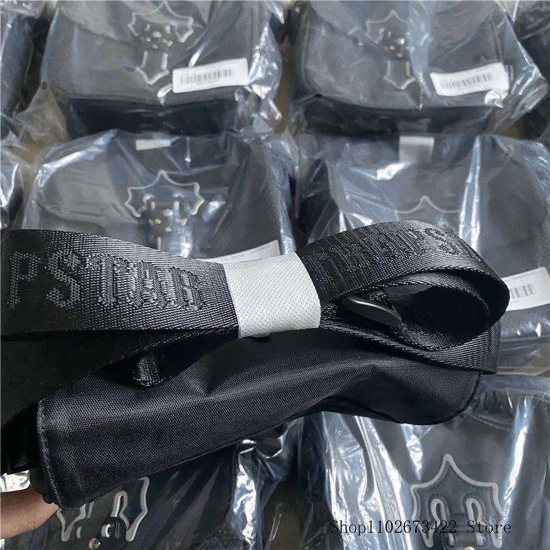 Trapstar Luxury Designer Brand IRONGATE T Crossbody Bag Reflective Blue