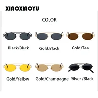 Lunettes de soleil ovales rétro tendance pour hommes stylés et femmes branchées, avec design de luxe, monture en métal doré style punk, lunettes de soleil de conduite à la mode, protection UV 6