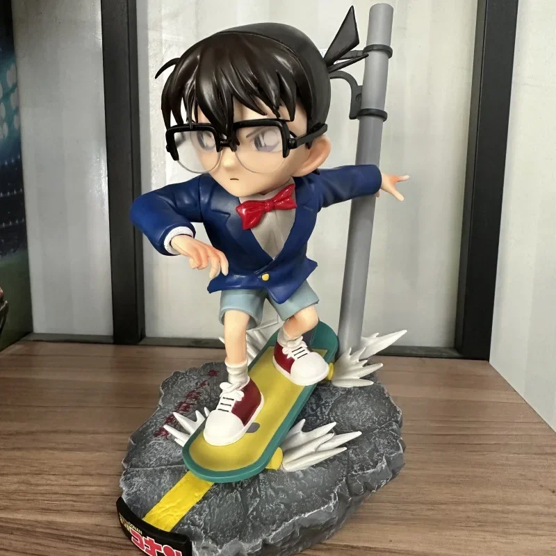 

Detective Conan Series Edogawa Conan 1/4 Skateboard Football Style Figure Model Ornament New Year Gifts for Friends$Anime Fans