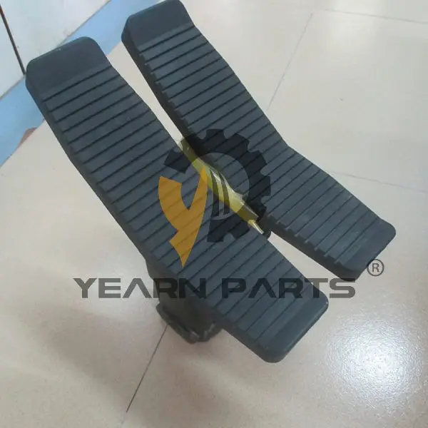 

YearnParts®Педаль для экскаватора Kato HD820