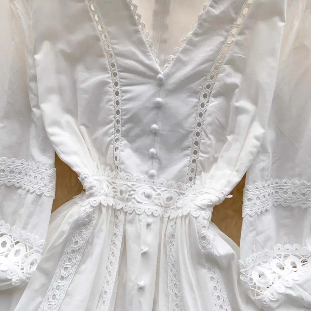 Vintage Elegant v neck lace Single Breasted Lantern Sleeve