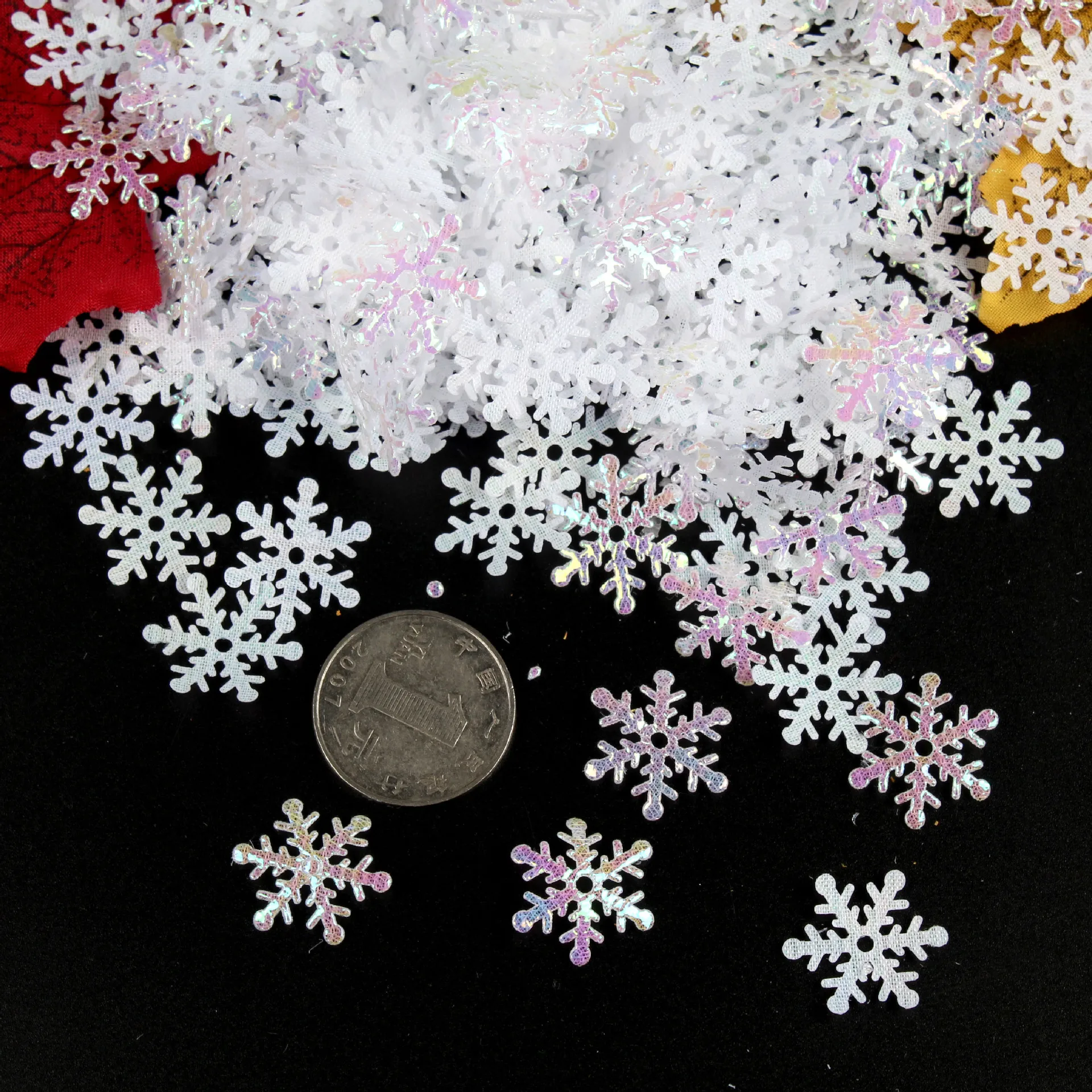 300pcs Christmas Snowflakes Confetti Artificial Snow Xmas Tree Ornaments Decorations for Home Winter Party Wedding Decoration