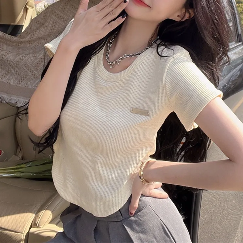 

2022 Summer New Irregular Slim Short Top Solid Short Sleeve T-shirt Women Korean Fashion Chic Women Blouses 2022 Elegant