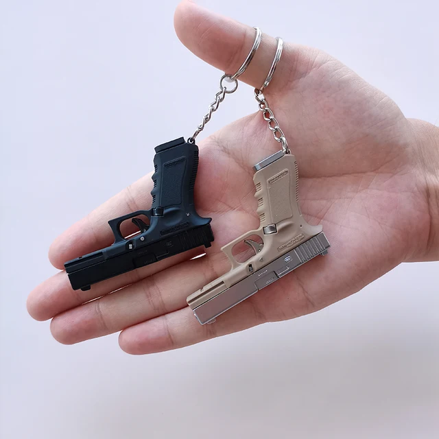 Fidget Toy Glock 17 Keychain Mini Metal Desert Eagle Glock G17 Keychain Pistol Portable Shell Ejection Assemble Disassemble 1